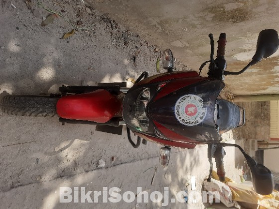 Pulsar 150